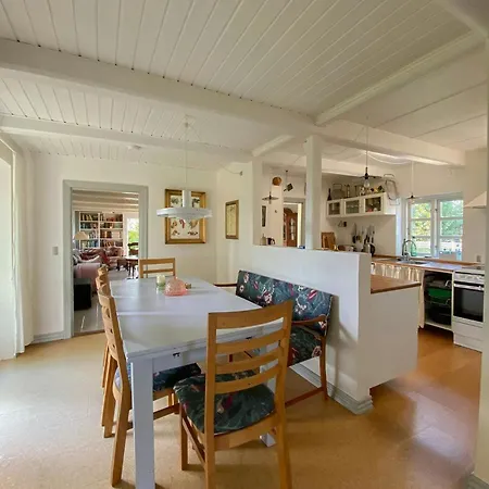 Spacious House In Lolland's Natural Landscape 度假居 *